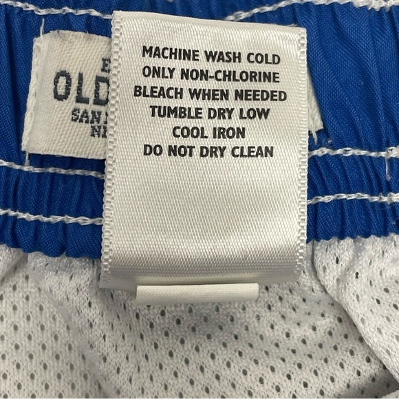 Old Navy Swim Suit Trunks Black & Blue Sharks Toddler Boy’s 3T - Picture 4 of 5